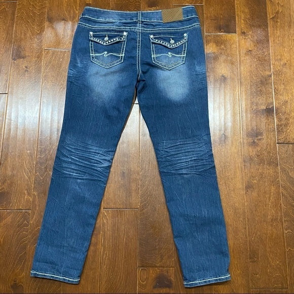 Almost Famous Denim Blue Straight Distressed Jeans Size 15 - Picture 5 of 7
